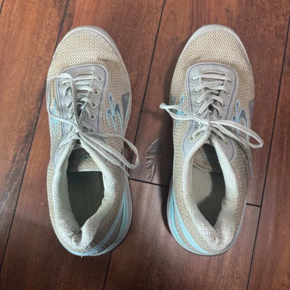 Gdefy Sneakers Men’s Size 10.5 Gravity Defyer T89024FGU-XW Cream Versoshock Tech